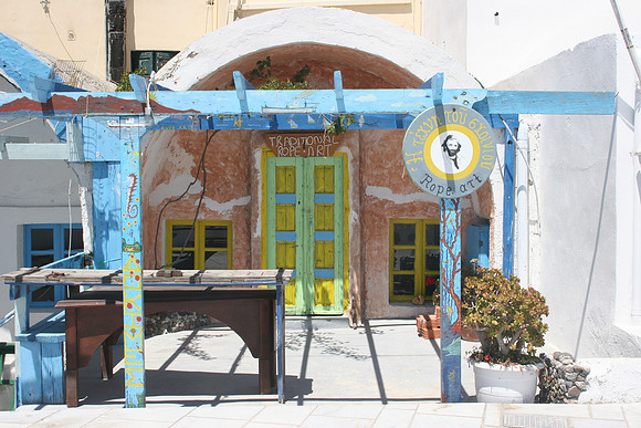 SANTORINI COLORS